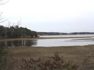 8 Bayshore Dr, Mashpee, MA 02649 photo 1