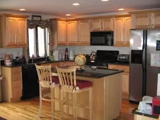 101 Meadowbrook Rd, Mashpee, MA 02649 photo 2