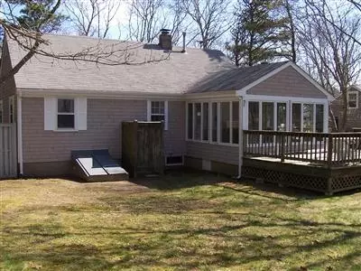 15 Menemsha Rd, Mashpee, MA 02649 photo 3