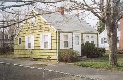 147 Spring St, Hyannis, MA 02601 photo 1