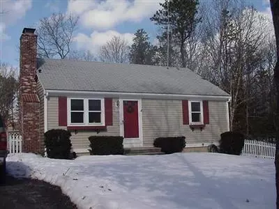 73 Quashnet Rd, Mashpee, MA 02649 photo 1