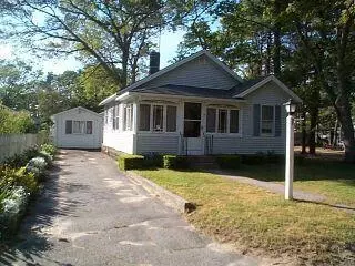 9 Datewood St, Wareham, MA 02571 photo 1