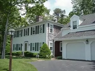 24 Babbling Brook Rd, Centerville, MA 02632 photo 2