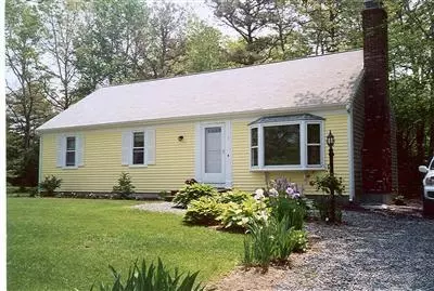 7 Brewster Rd, Mashpee, MA 02649 photo 1