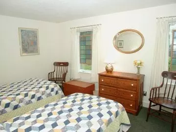 908 Old Post Rd, Cotuit, MA 02635 photo 7