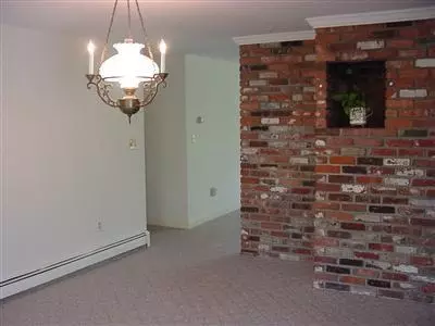 19 Lester Cir, Centerville, MA 02632 photo 3