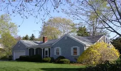184 E Bay Rd, Osterville, MA 02655 photo 1