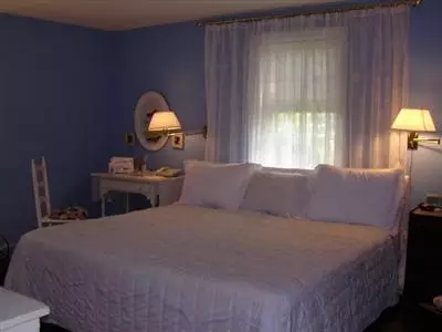 184 E Bay Rd, Osterville, MA 02655 photo 3