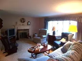 109 Sheaffer Rd, Centerville, MA 02632 photo 5