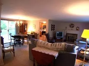 109 Sheaffer Rd, Centerville, MA 02632 photo 2
