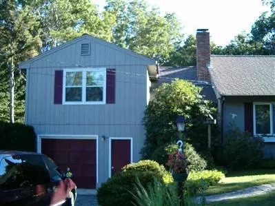 44 Howard Ave, Monument Beach, MA 02553 photo 2