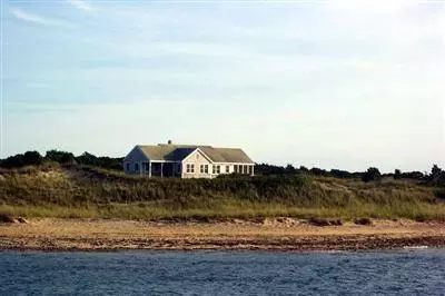 63 Lighthouse Rd, Edgartown, MA 02539 photo 1