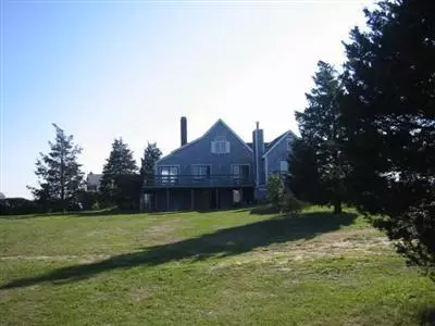 38 Pine Tree Dr, Buzzards Bay, MA 02532 photo 5