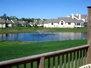 8 Beacon Ct, Mashpee, MA 02649 photo 3