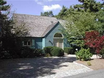 10 Heath Knob, Mashpee, MA 02649 photo 1