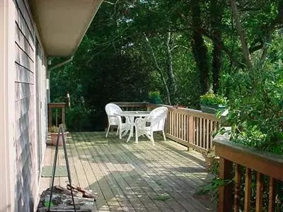 20 Lee Ct, Eastham, MA 02642 photo 2