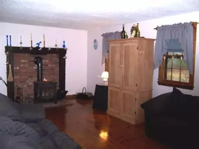 78 Seans Cir, Centerville, MA 02632 photo 4