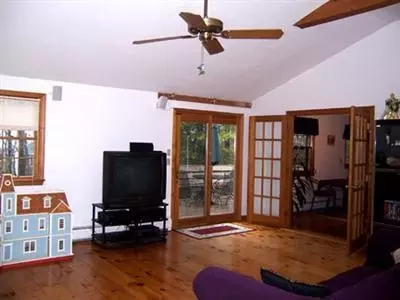 78 Seans Cir, Centerville, MA 02632 photo 2