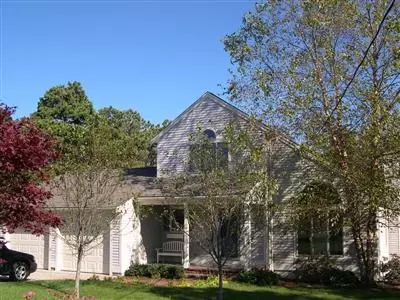 38 Monomoscoy Rd, Mashpee, MA 02649 photo 1
