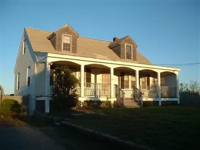 99 Phillips Rd, Sagamore Beach, MA 02562 photo 1
