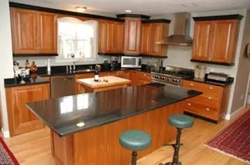 4 Foretop Rd, Bourne, MA 02532 photo 4