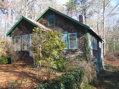 669 County Rd, Pocasset, MA 02559 photo 1