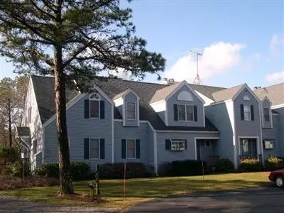 114 Shellback Way, Mashpee, MA 02649 photo 1