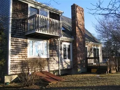 6 Eldridge St, Bourne, MA 02532 photo 2