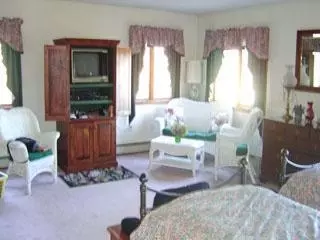 419 River Rd, Marstons Mills, MA 02648 photo 5