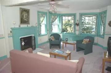 547 Main St, Centerville, MA 02632 photo 7