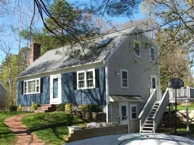 41 Edgewater Rd, Mashpee, MA 02649 photo 1