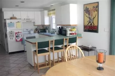 202 Mashpee Neck Rd, Mashpee, MA 02649 photo 2