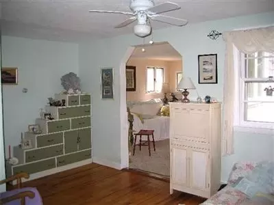 75 Old Oyster Rd, Cotuit, MA 02635 photo 3