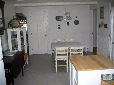 75 Old Oyster Rd, Cotuit, MA 02635 photo 2