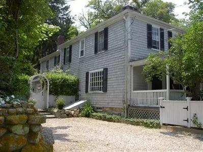 2 Bow Ln, Barnstable, MA 02630 photo 1