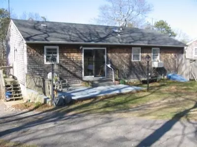 66 Thom Ave, Bourne, MA 02532 photo 4