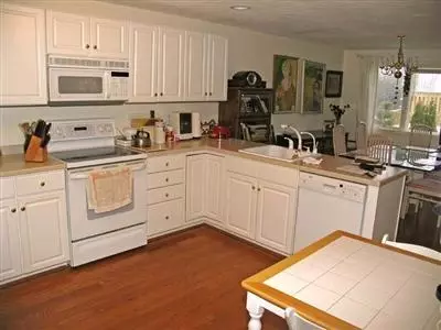 2 Executive Dr, Mashpee, MA 02649 photo 5