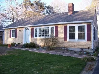 44 Security St, Hyannis, MA 02601 photo 1