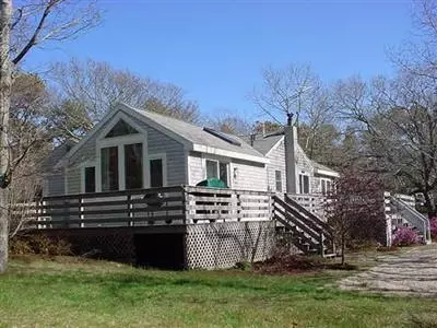 4 Hatch Ct, Eastham, MA 02642 photo 3
