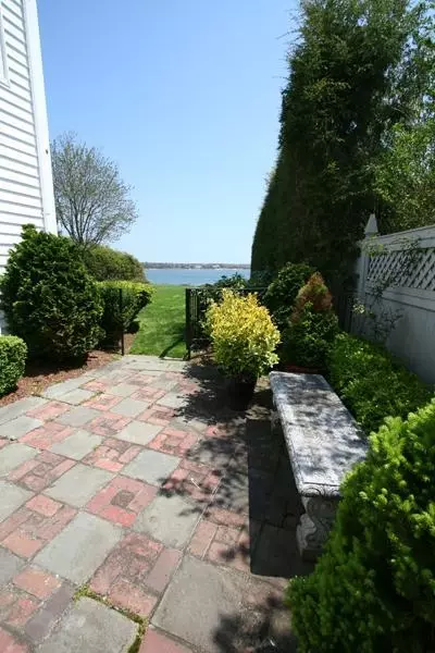 980 Main St, Cotuit, MA 02635 photo 10