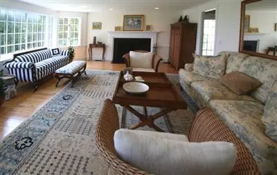 980 Main St, Cotuit, MA 02635 photo 6