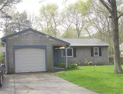 39 Midway Dr, Centerville, MA 02632 photo 2