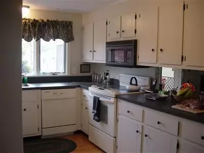 94 Beechwood Rd, Centerville, MA 02632 photo 3