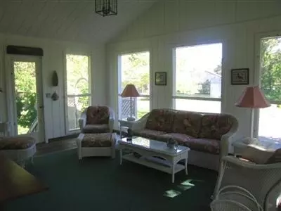 3 E Bay View Rd, Dennis, MA 02638 photo 1