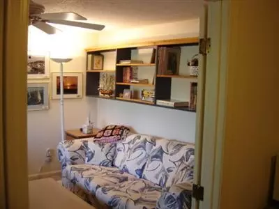 73 Lakeview Ave, Centerville, MA 02632 photo 5