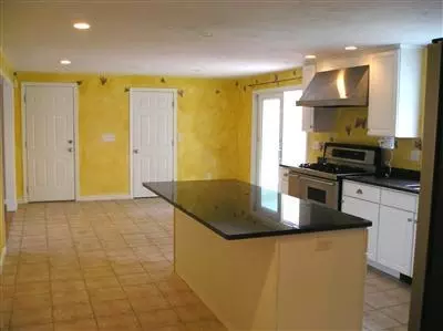 268 Simons Narrows Rd, Mashpee, MA 02649 photo 3
