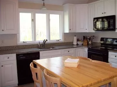 12 Crawford Rd, Cotuit, MA 02635 photo 5