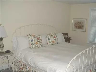 111 Sturbridge Dr, Osterville, MA 02655 photo 6