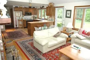 1034 Old Post Rd, Cotuit, MA 02635 photo 4