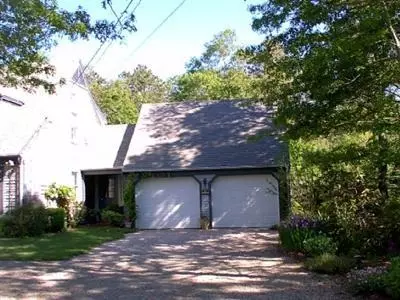 34 Cotuit Cove Rd, Cotuit, MA 02635 photo 3